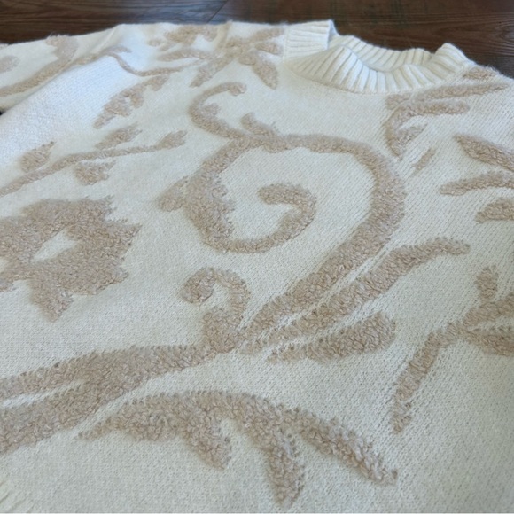Cynthia Rowley Cream Floral Sweater Cream/Beige Size Medium - Picture 8 of 8